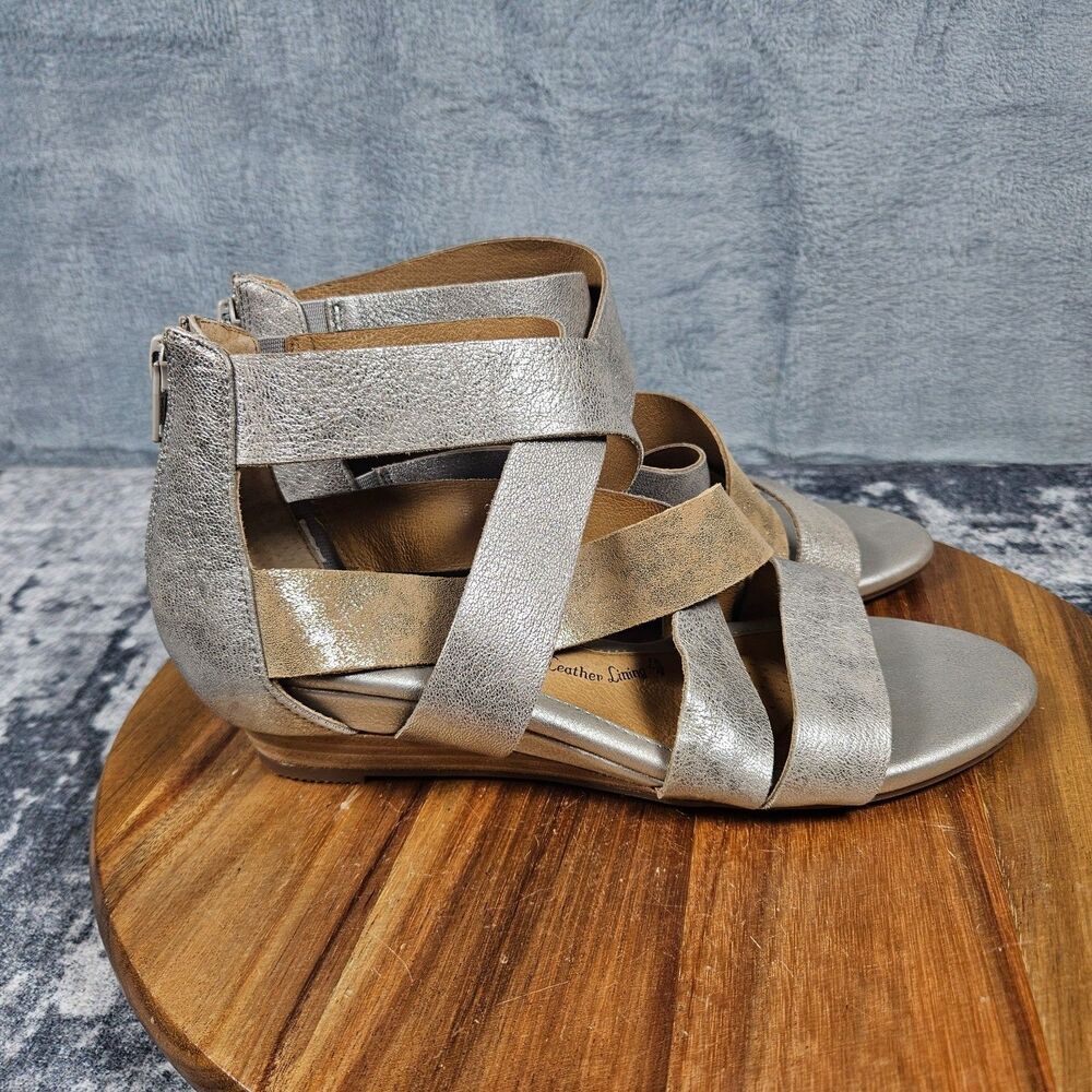 Sofft Rosaria Sandals Womens 8.5 W Silver Tan Leather Strappy Wedge Zip Comfort